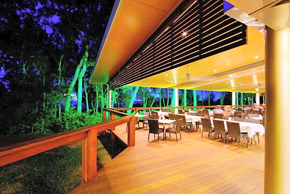 Photo 1 of 22 of Albatross Bay Resort
