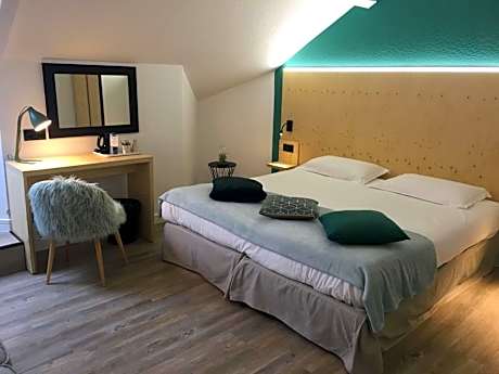 King Room with Sofa Bed