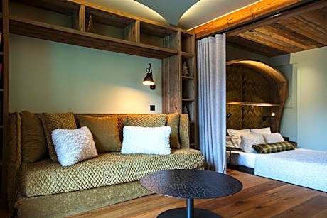 Junior Suite with Balcony