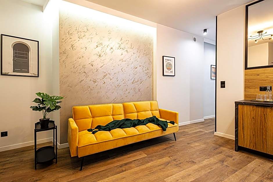 Klimatyczna Kamienica w Centrum Torunia - Garbary 12 by 2HomeRent