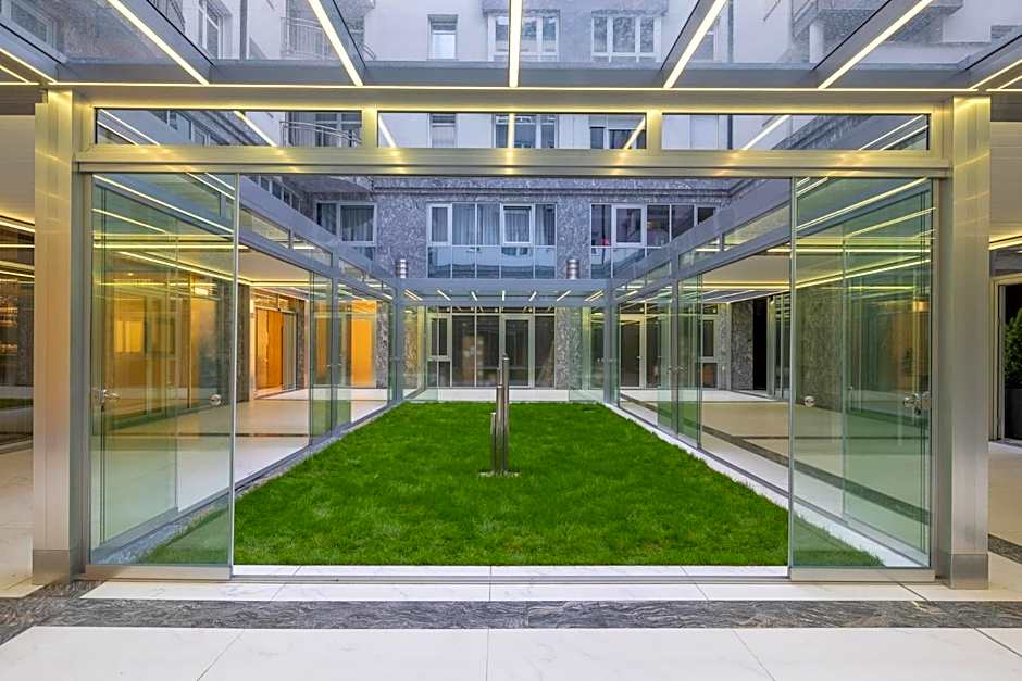 Silver Crown Hotel & Residence, Palace Quarter