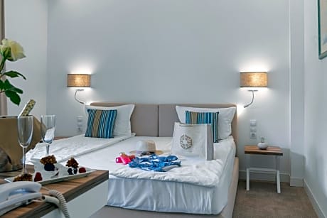 Standard Double Room with Garden View - Free Beach Access