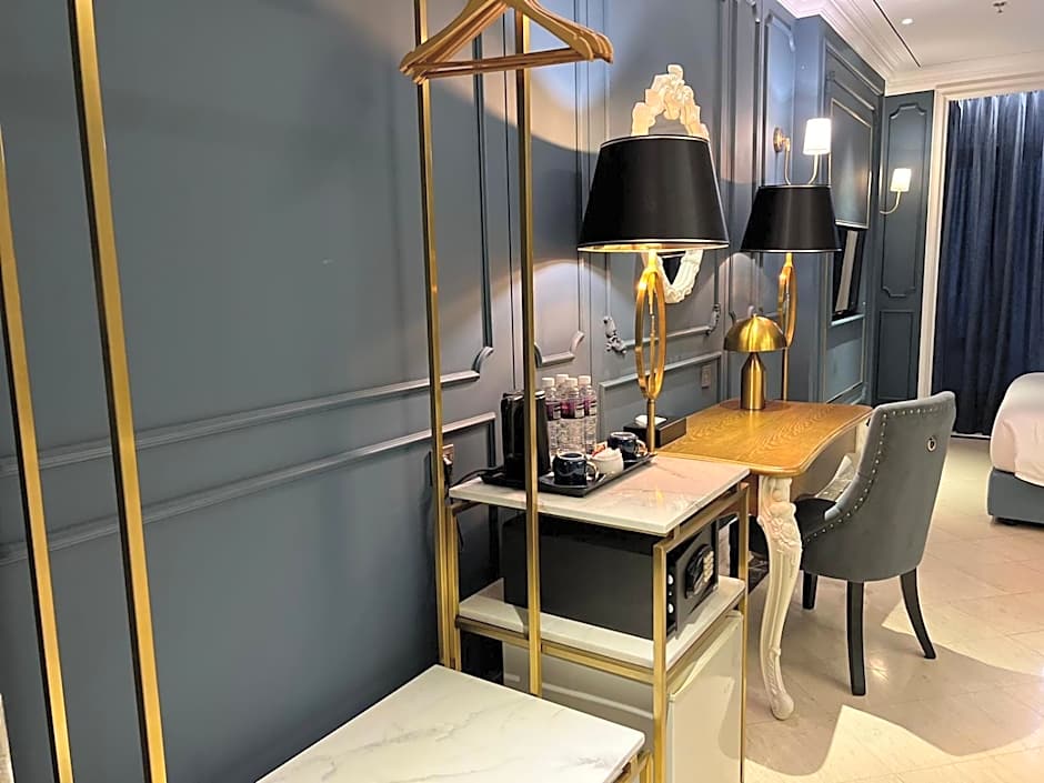 Grand Eska Hotel & Suites Batam