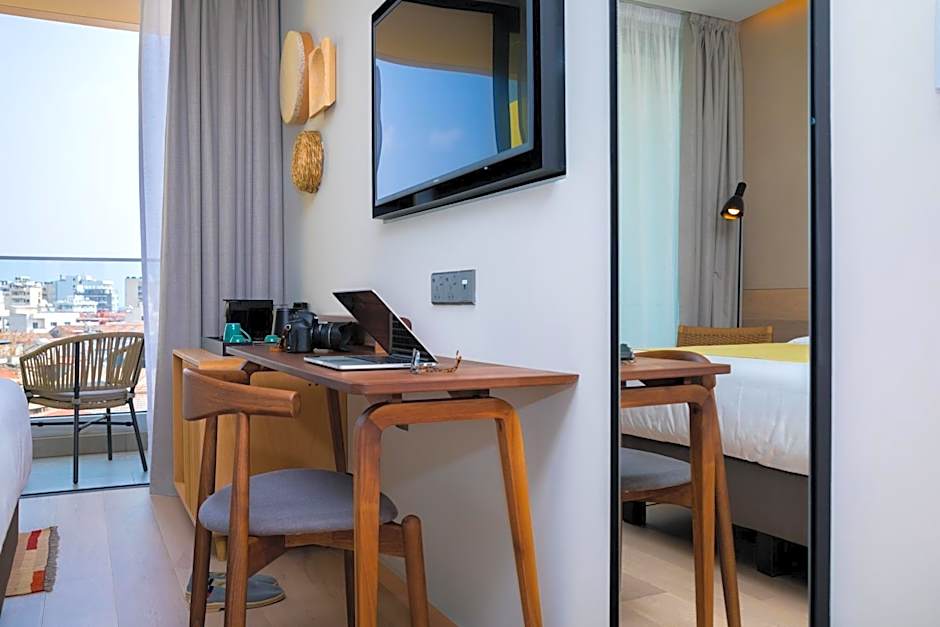 Hotel Indigo Larnaca By IHG- Adults Only