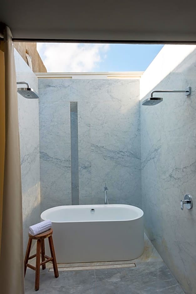 Dos Casas Hotel & Spa