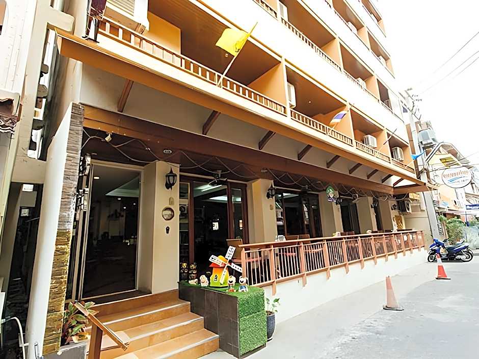 Thipurai Beach Hotel