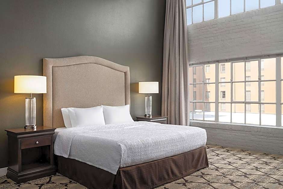 Hampton Inn By Hilton & Suites New Orleans-Convention Center