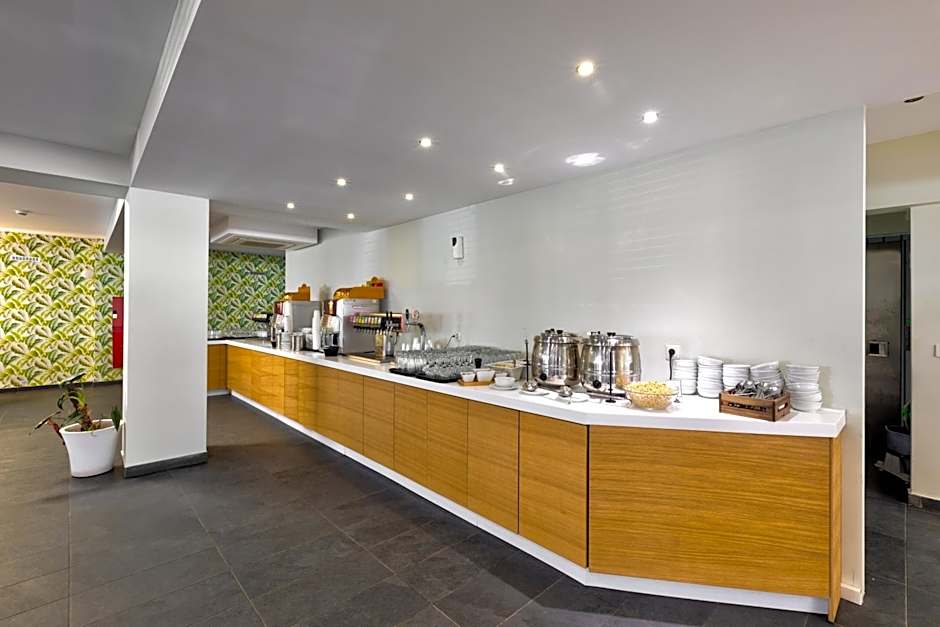 White Olive Premium Laganas