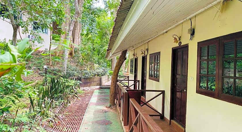 Saiyok River House