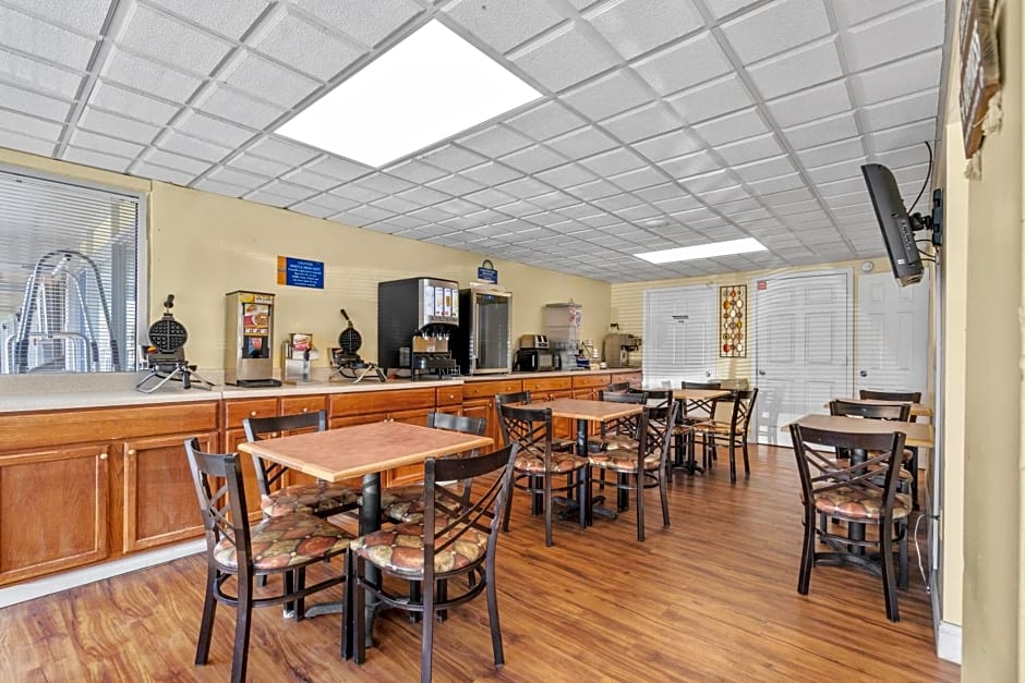Days Inn by Wyndham Myrtle Beach-Grand Strand