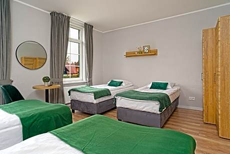 Quadruple Room with Private External Bathroom