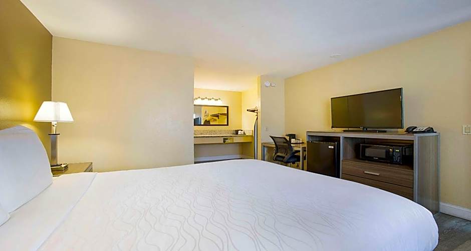 SureStay Plus Hotel by Best Western Sacramento North