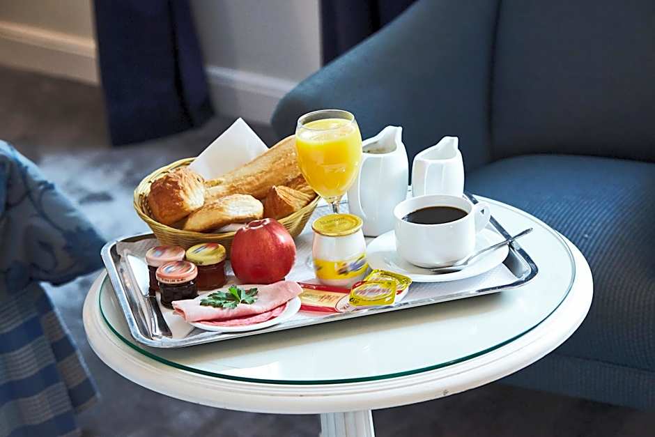 Golden Tulip Washington Opera