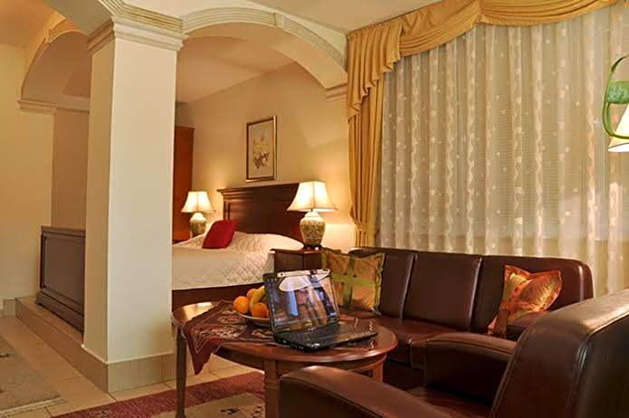 Hotel Diwa