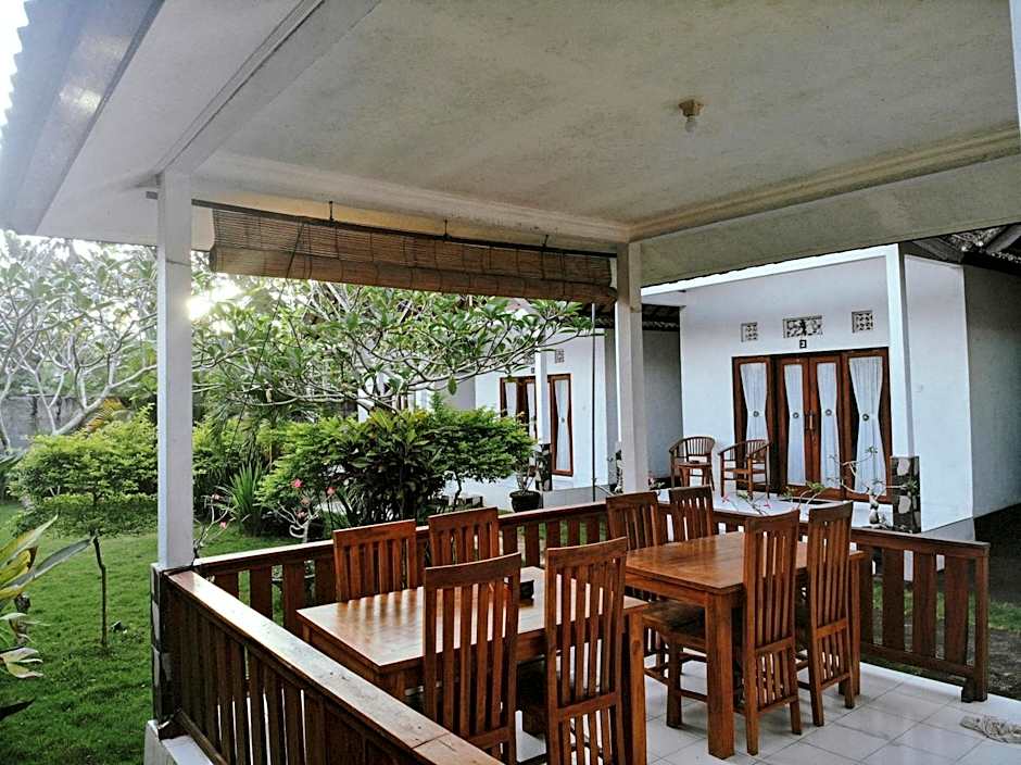 Kubu Indah Guest House