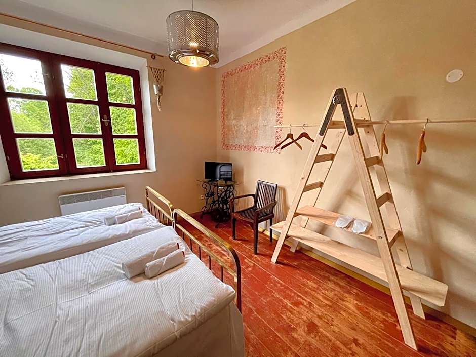 HARABURDI® Recyclart Hotel