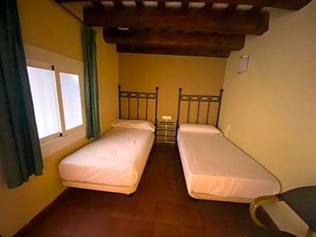 DOUBLE STANDARD ROOM