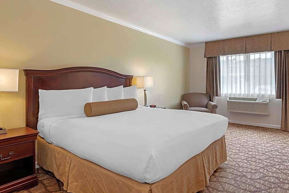 Best Western Salinas Monterey Hotel