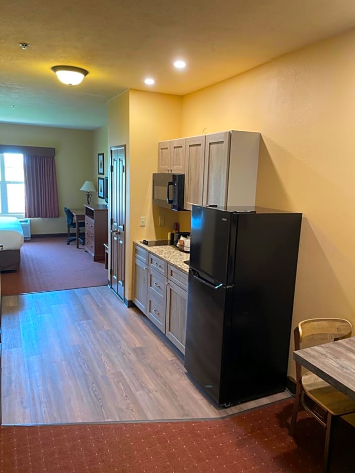 AmericInn by Wyndham Fargo South
