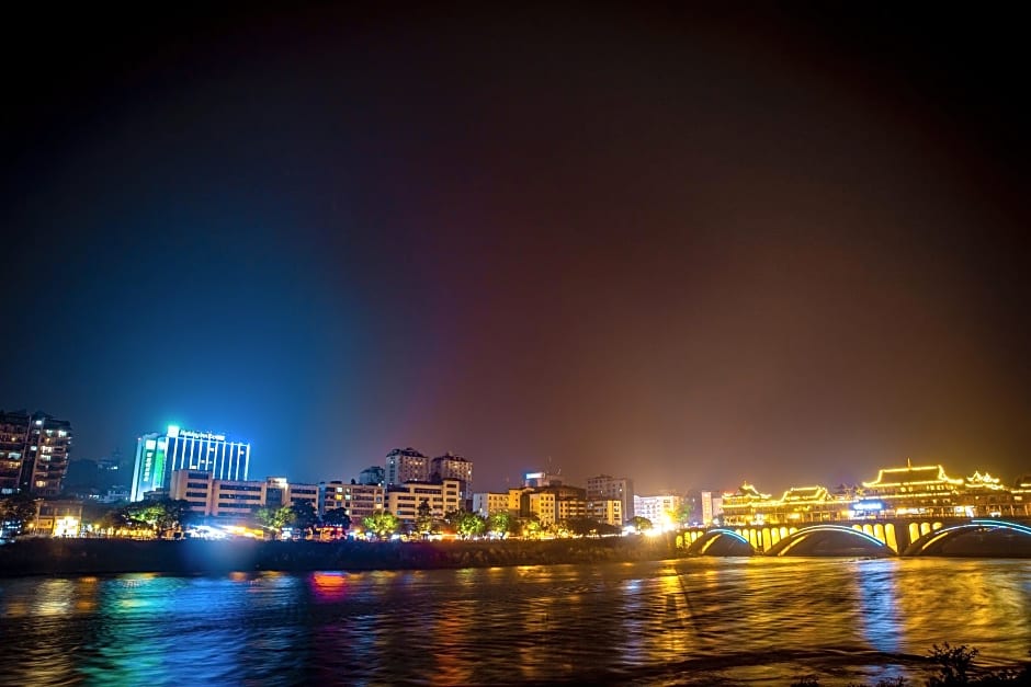 Holiday Inn Express Yaan City Center By IHG