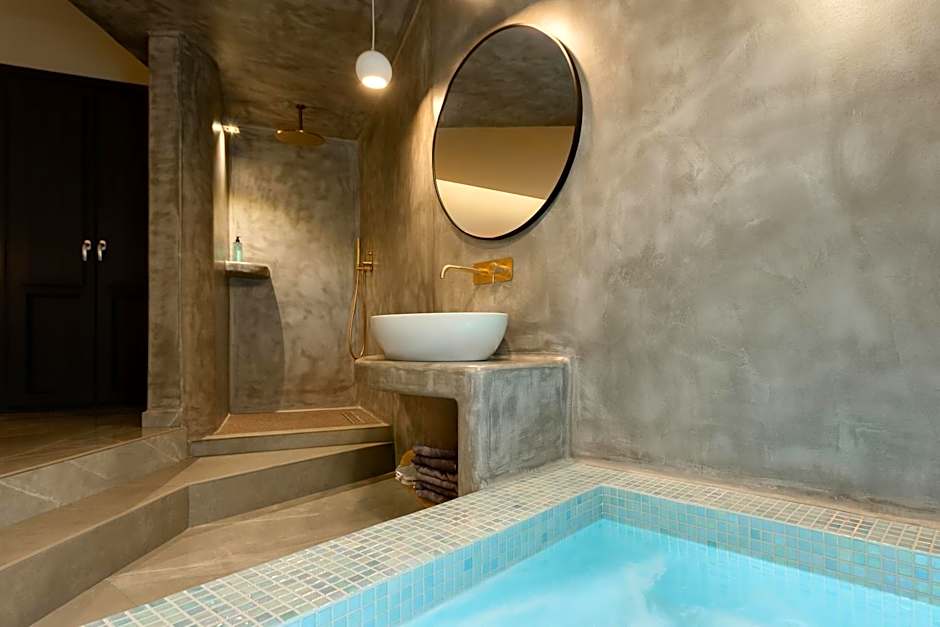 Kudos Suites Firostefani