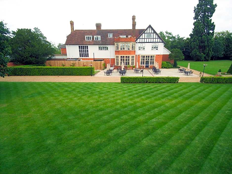 Greenwoods Hotel & Spa