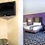 La Quinta Inn & Suites by Wyndham Pontoon Beach