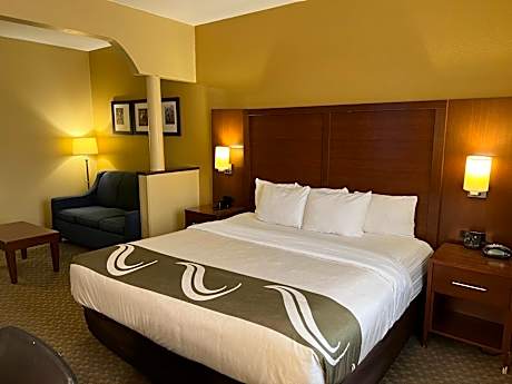 Quality Suites Midland