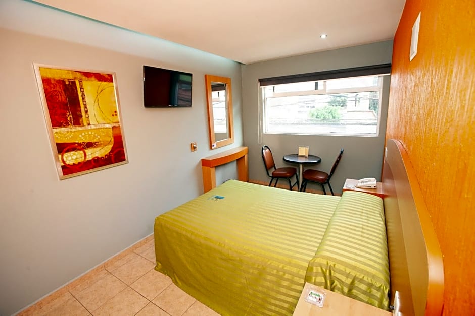 Hotel Lira - Sólo Adultos