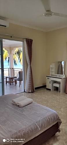 Pwani Beach Hotel & Apartments