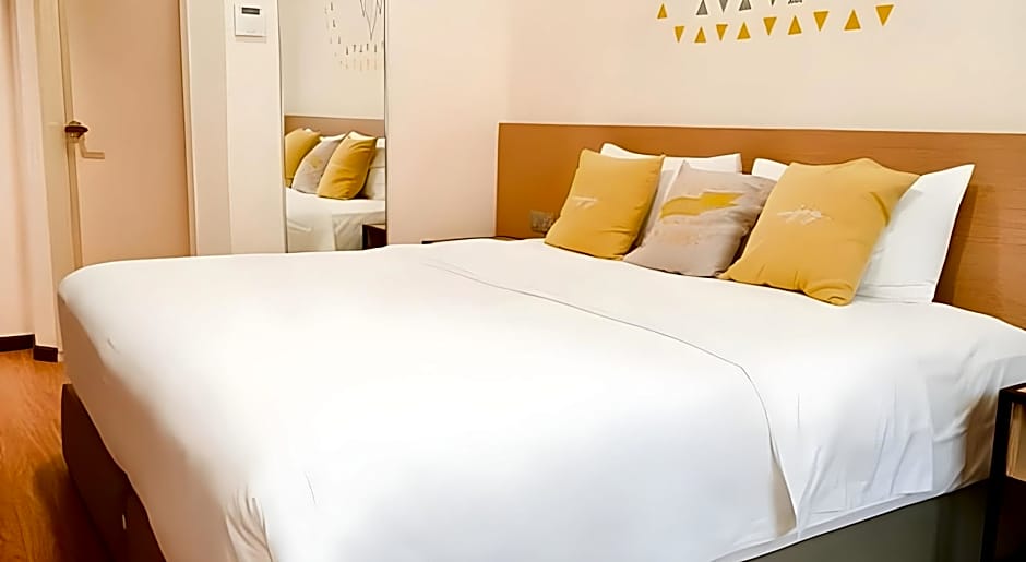 Qbic Hotel