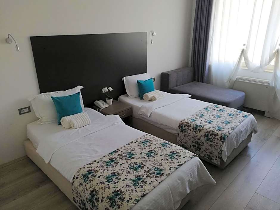 Atlas City Center Hotel