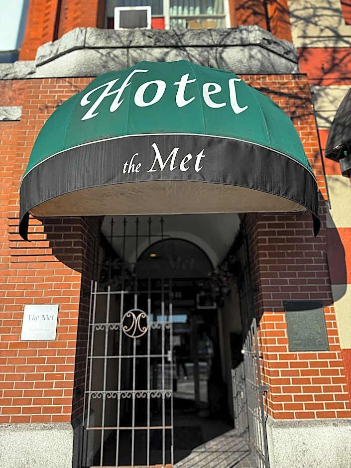 The Met Hotel