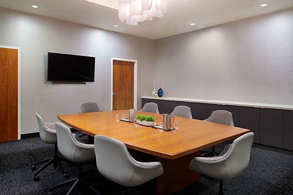 Courtyard by Marriott Calgary Airport
