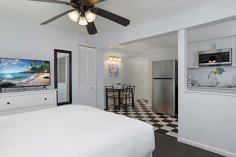 Sabal Palms Inn