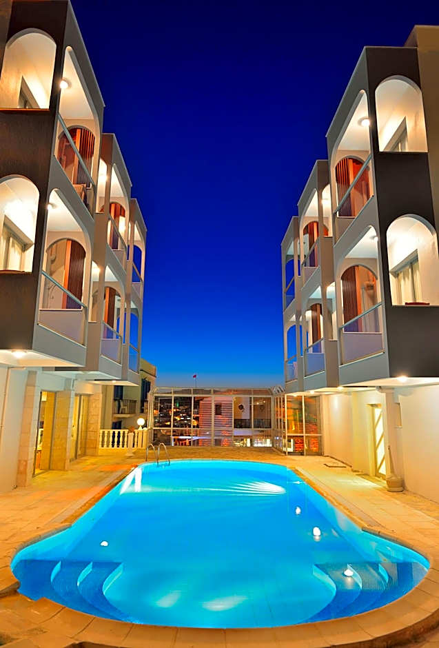 Calis Hotel