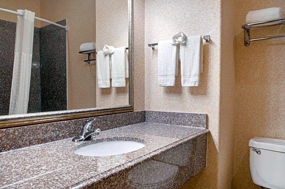Quality Inn & Suites Houma