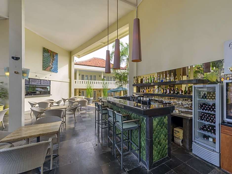 Bali Court Hotel & Apartment