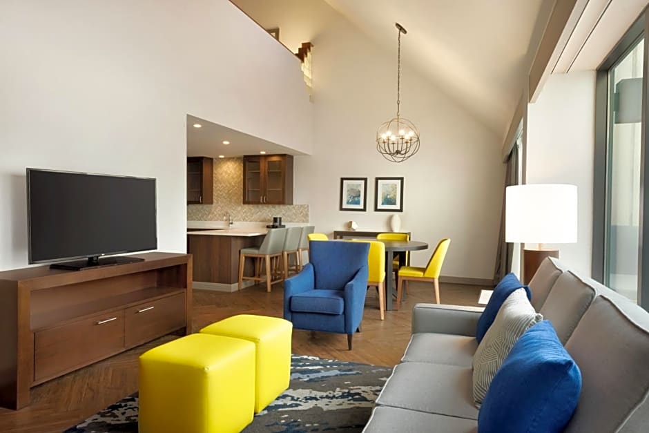 Embassy Suites by Hilton Indianapolis Downtown