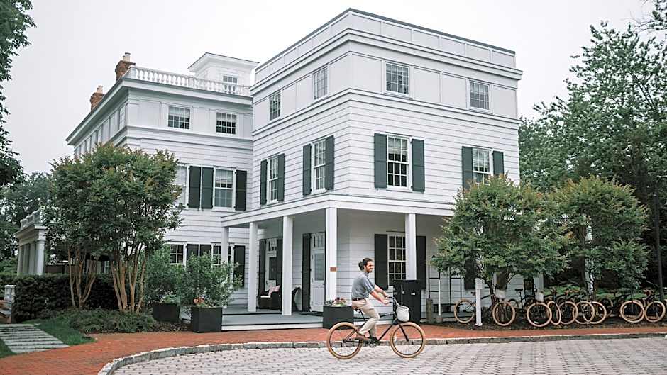 Topping Rose House