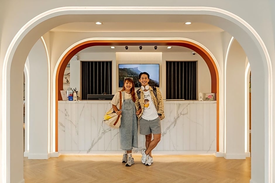 The Tint at Phuket Town Hotel