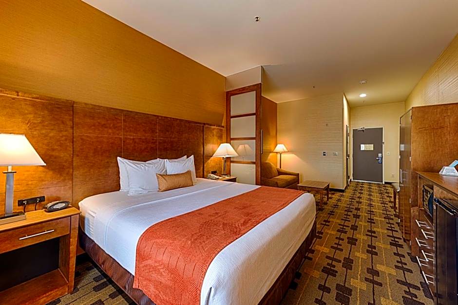 Best Western Plus Delta Inn & Suites