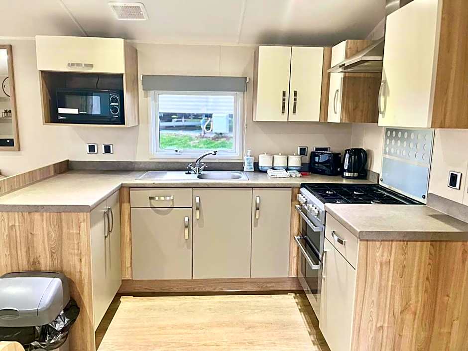 Our Lodge at Newquay Bay NB35