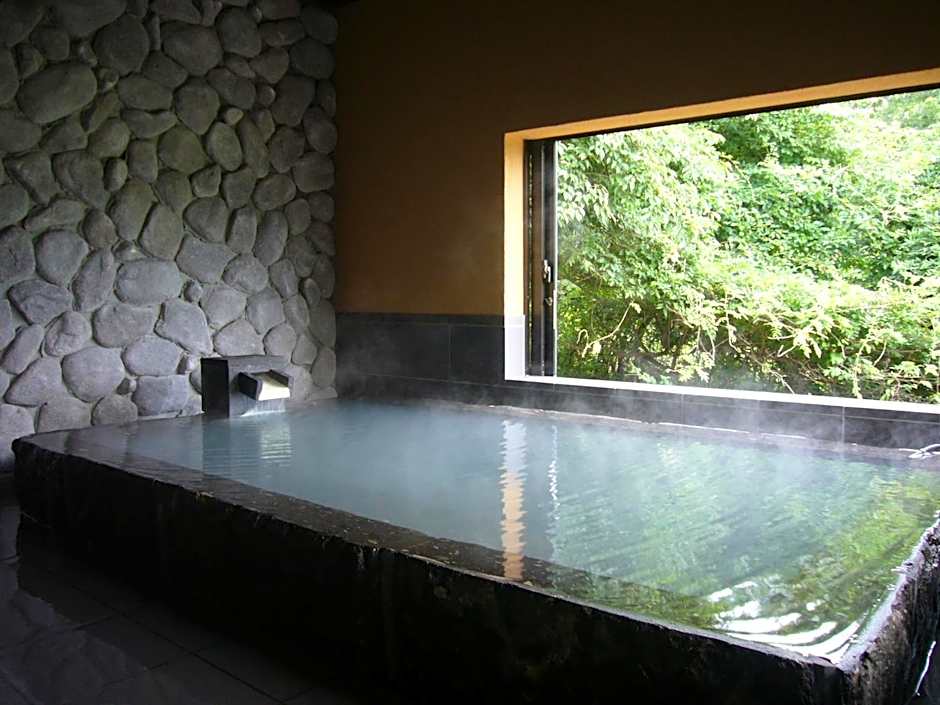 Satonoyu Waraku 13 years or older