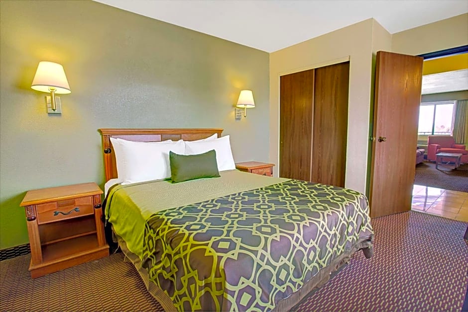 Travelodge by Wyndham Tucson AZ