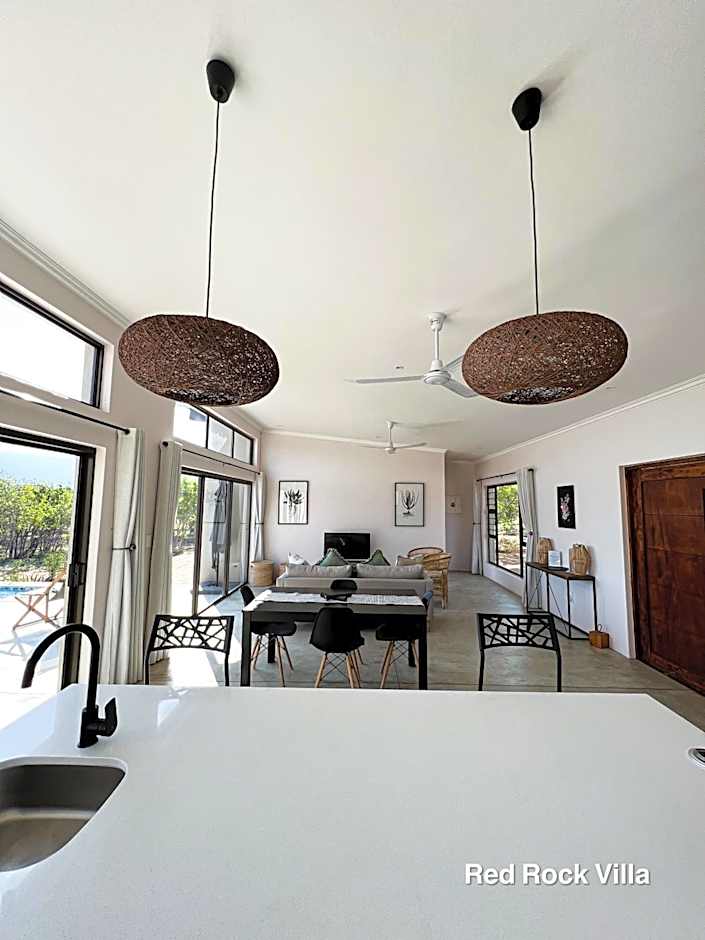 24 Degrees South Country Estate