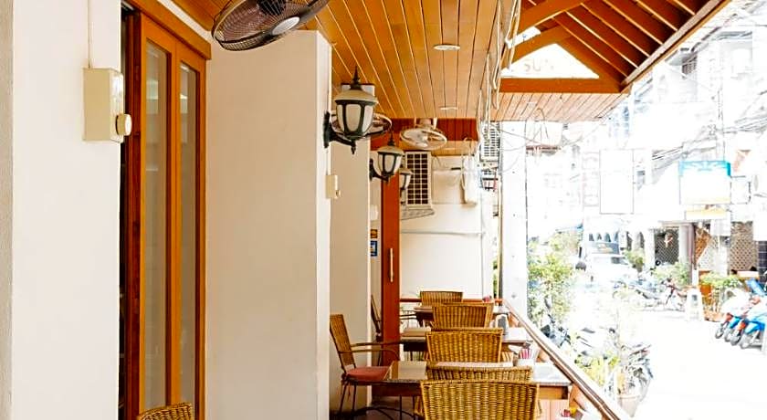 Thipurai Beach Hotel