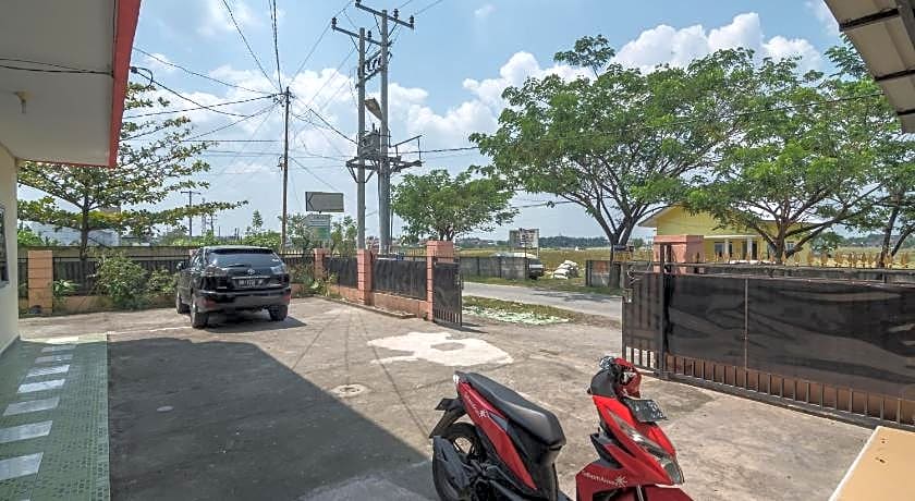 RedDoorz near Politeknik Negeri Medan