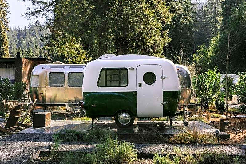 Photo 1 of 4 of Happier Camper