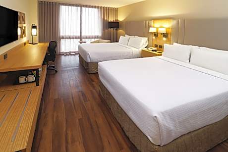 Standard Queen Room with Two Queen Beds